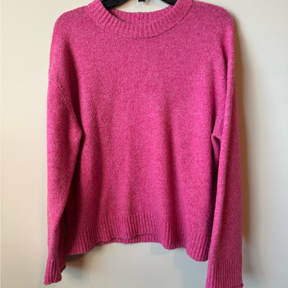 American Eagle Outfitters Sweaters - American Eagle Outfitters Pink Crew Neck Sweater size medium